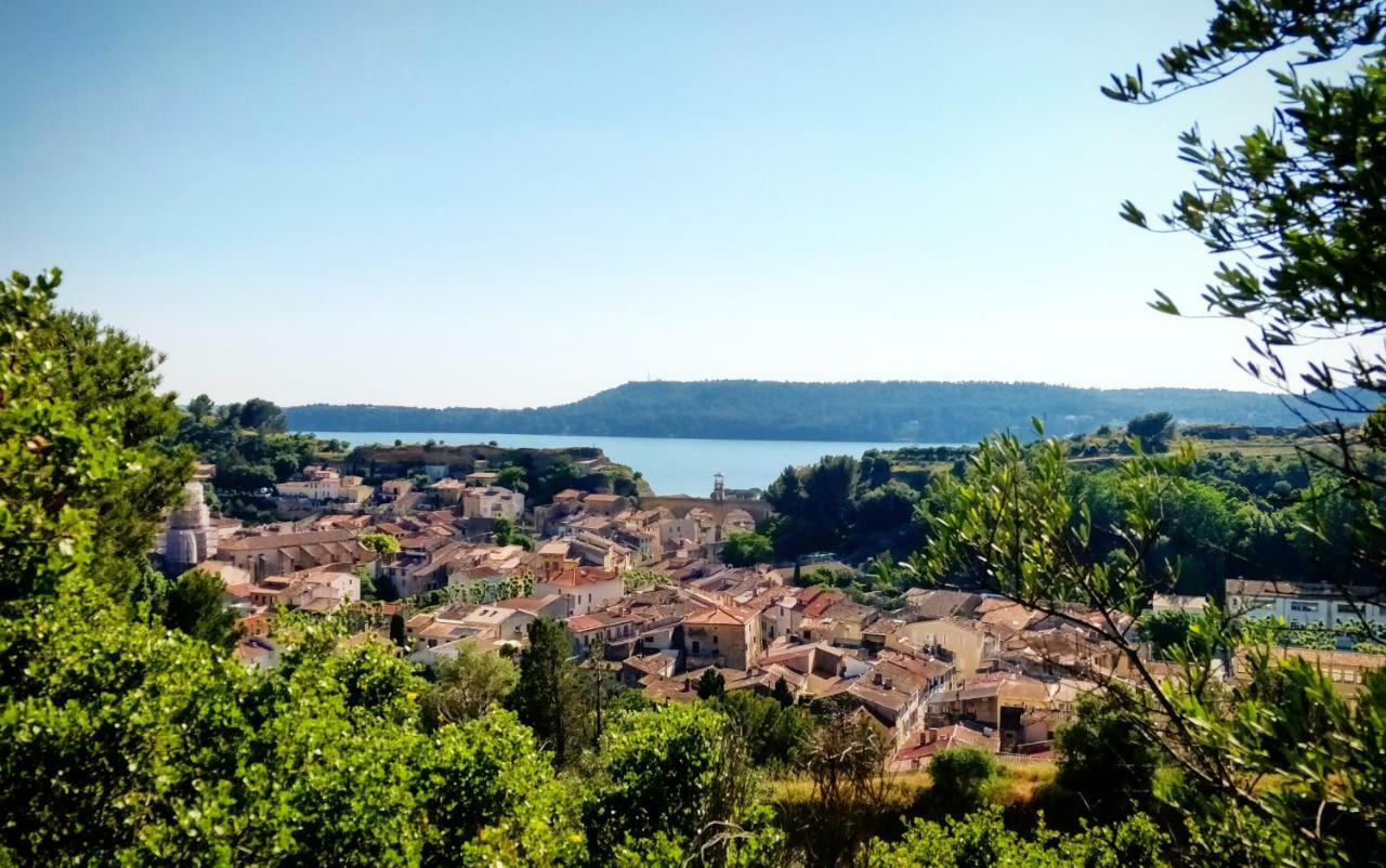 Au Coeur Du Vieux Village Saint-Chamas Екстериор снимка