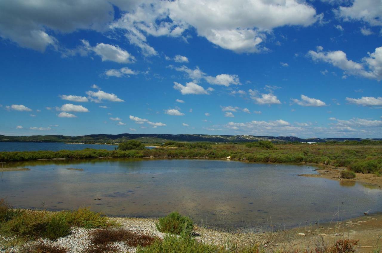 Au Coeur Du Vieux Village Saint-Chamas Екстериор снимка