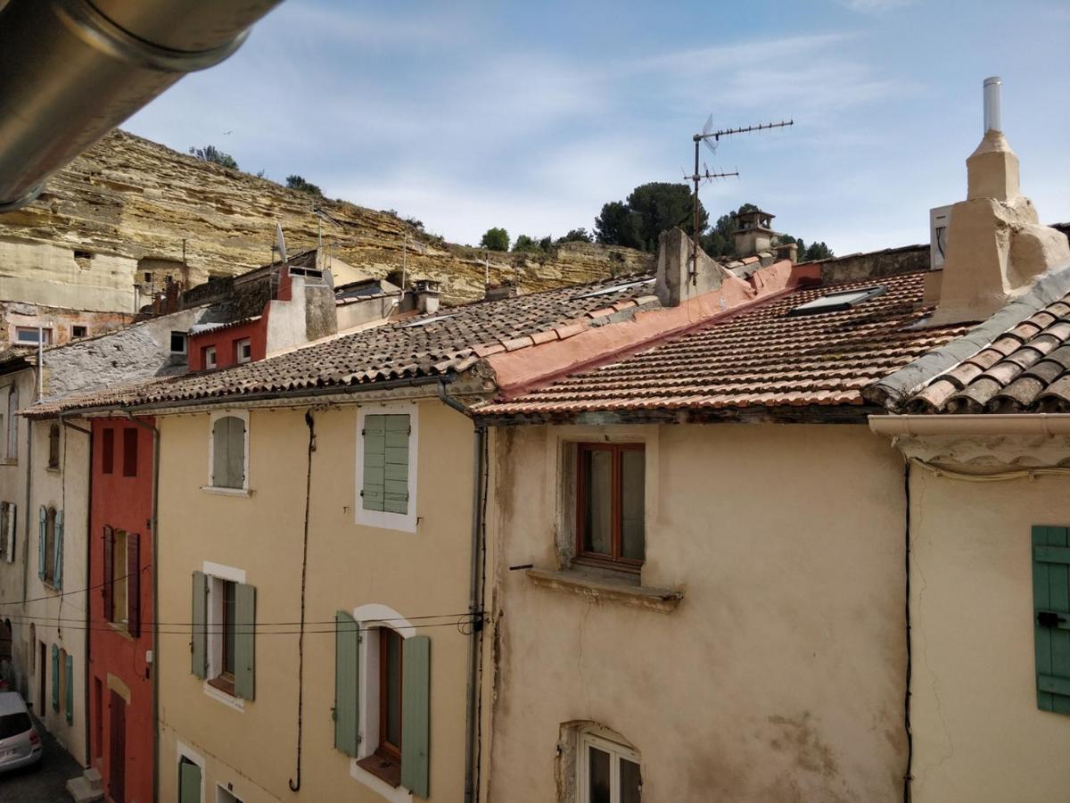 Au Coeur Du Vieux Village Saint-Chamas Екстериор снимка
